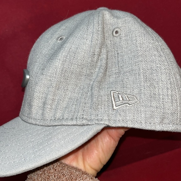 GRAY OAKLEY logo HAT New Era 9FIFTY SnapBack Adjustable Ball Cap SnapBack mens - Picture 4 of 12